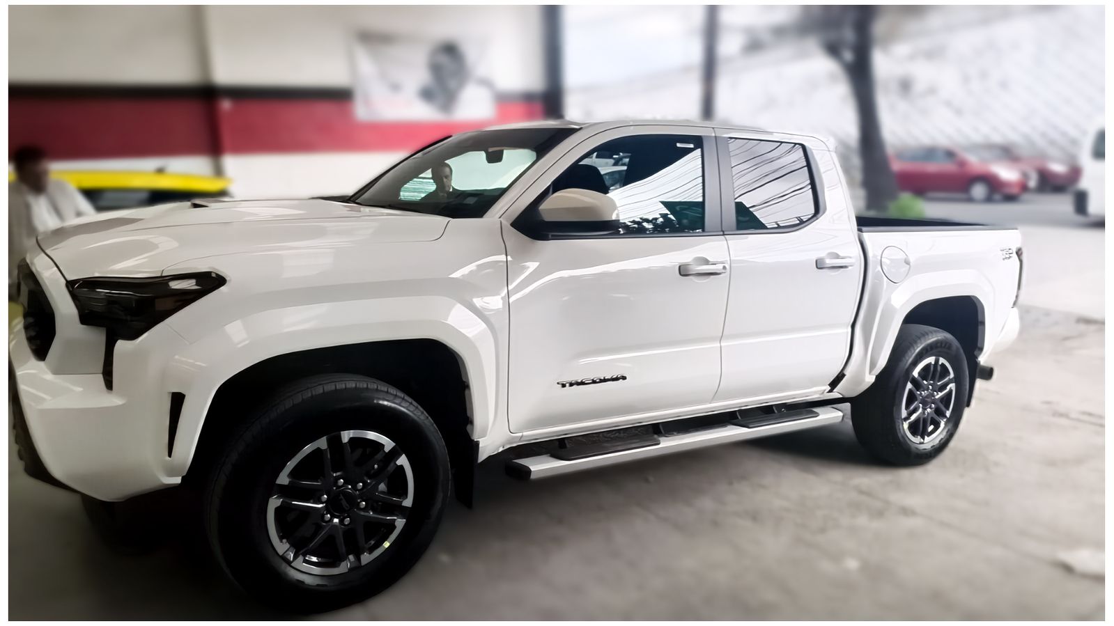 Autos seminuevos - Toyota Tacoma 2025