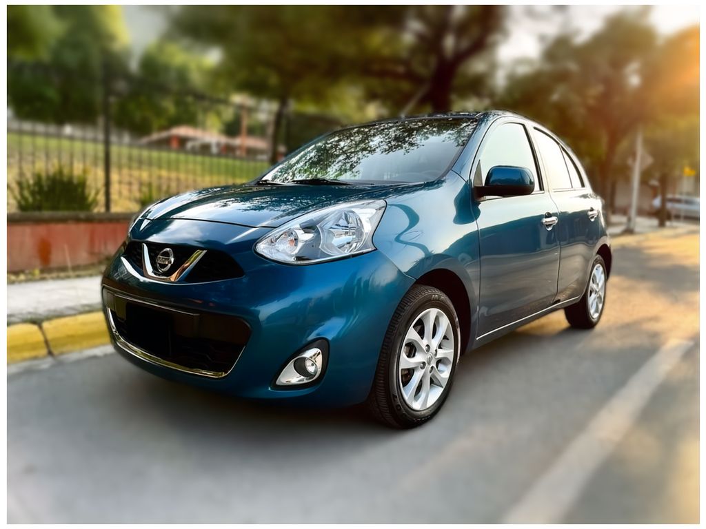 Autos seminuevos - Nissan March 2018