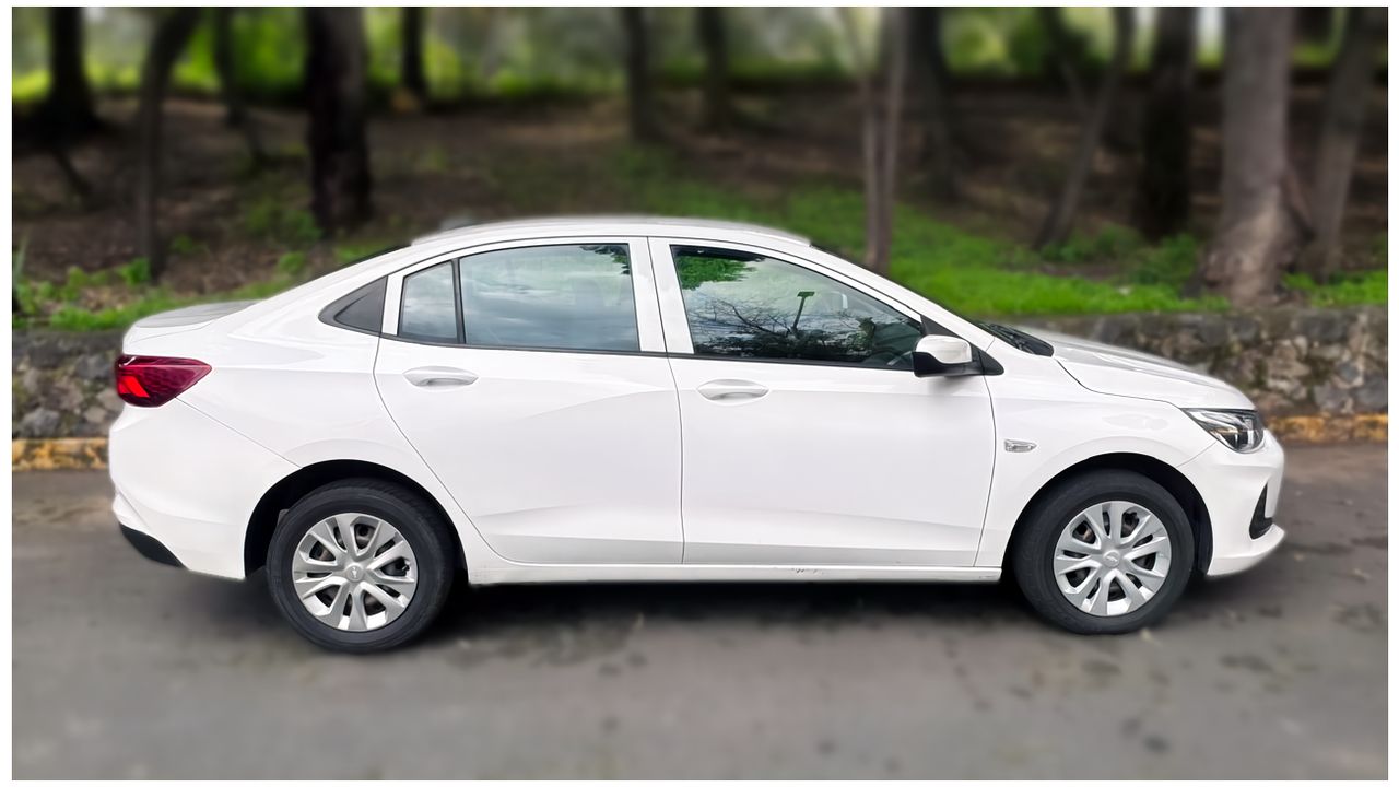 Autos seminuevos - Chevrolet Onix 2022