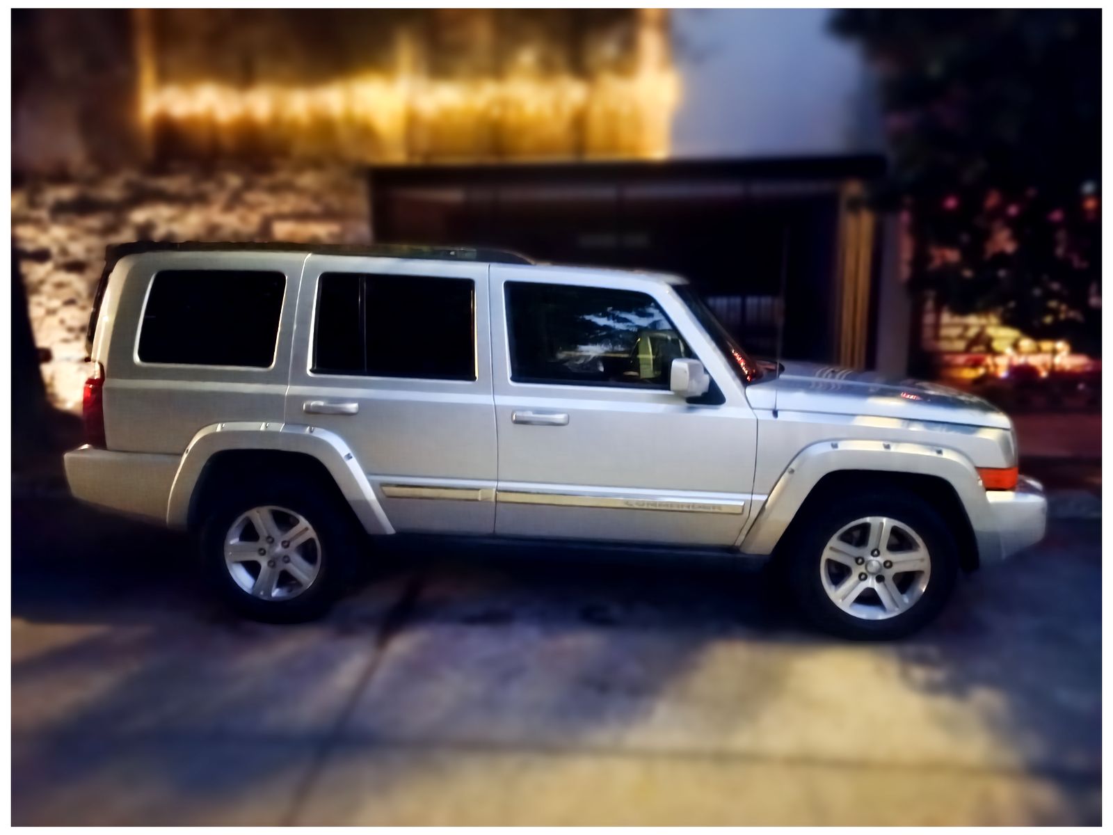 Autos seminuevos - Jeep Commander 2010