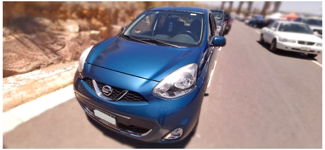 Autos seminuevos - Nissan March 2018