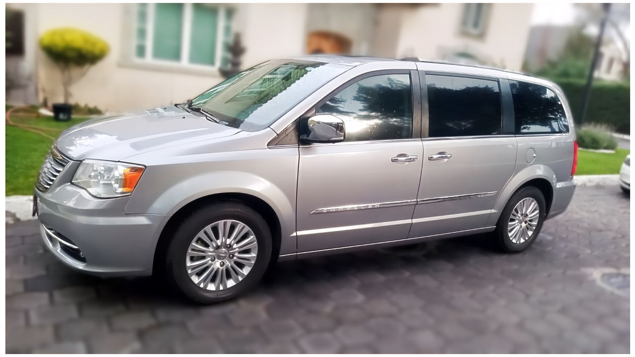 Autos seminuevos - Chrysler Town-counry 2016