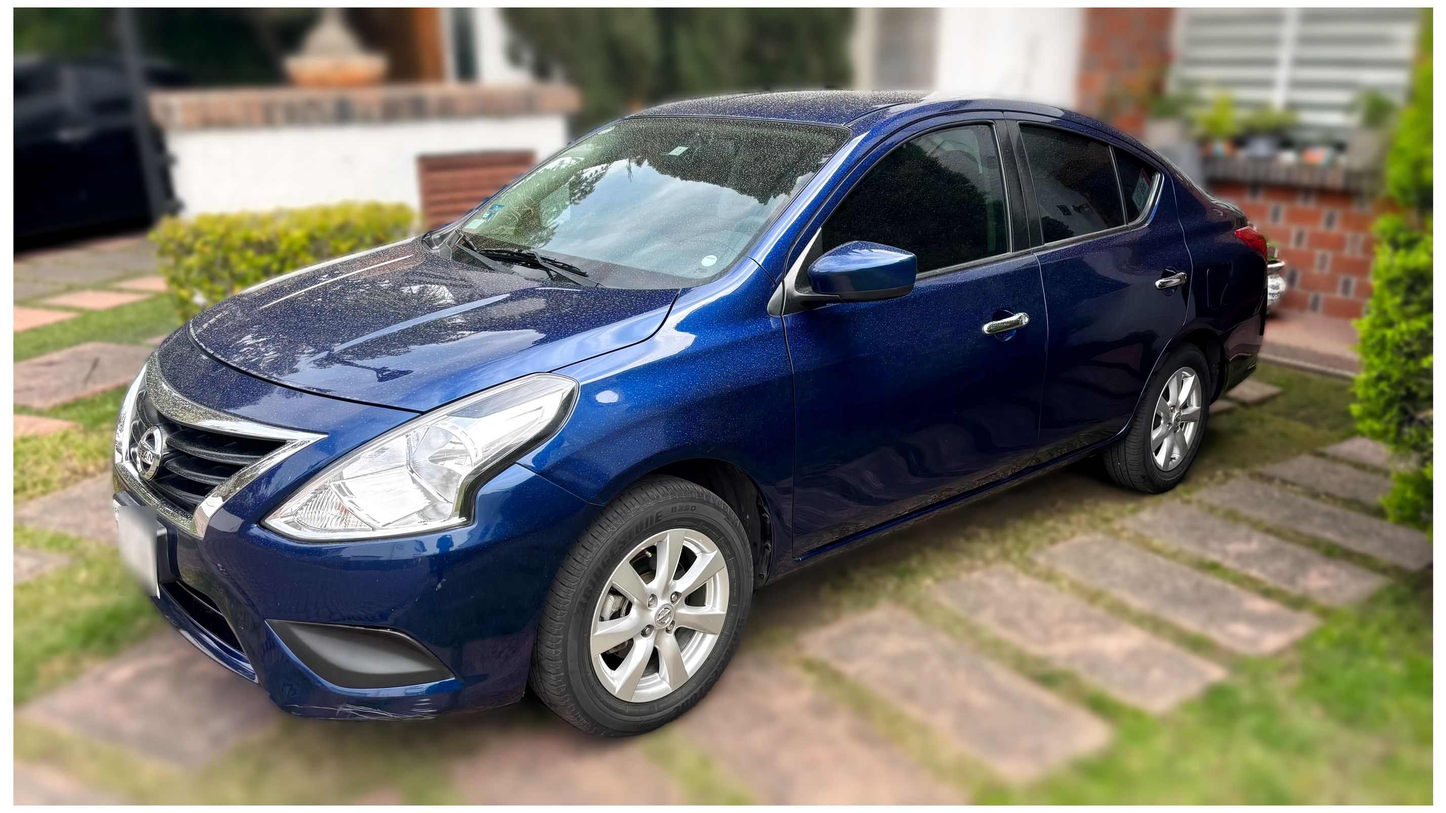 Autos seminuevos - Nissan Versa 2019