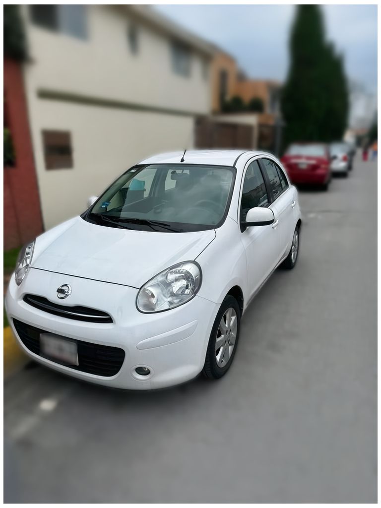 Autos seminuevos - Nissan March 2013