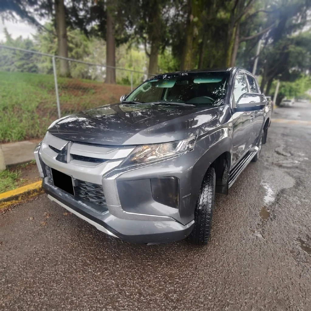 Autos seminuevos - Mitsubishi L200 2023