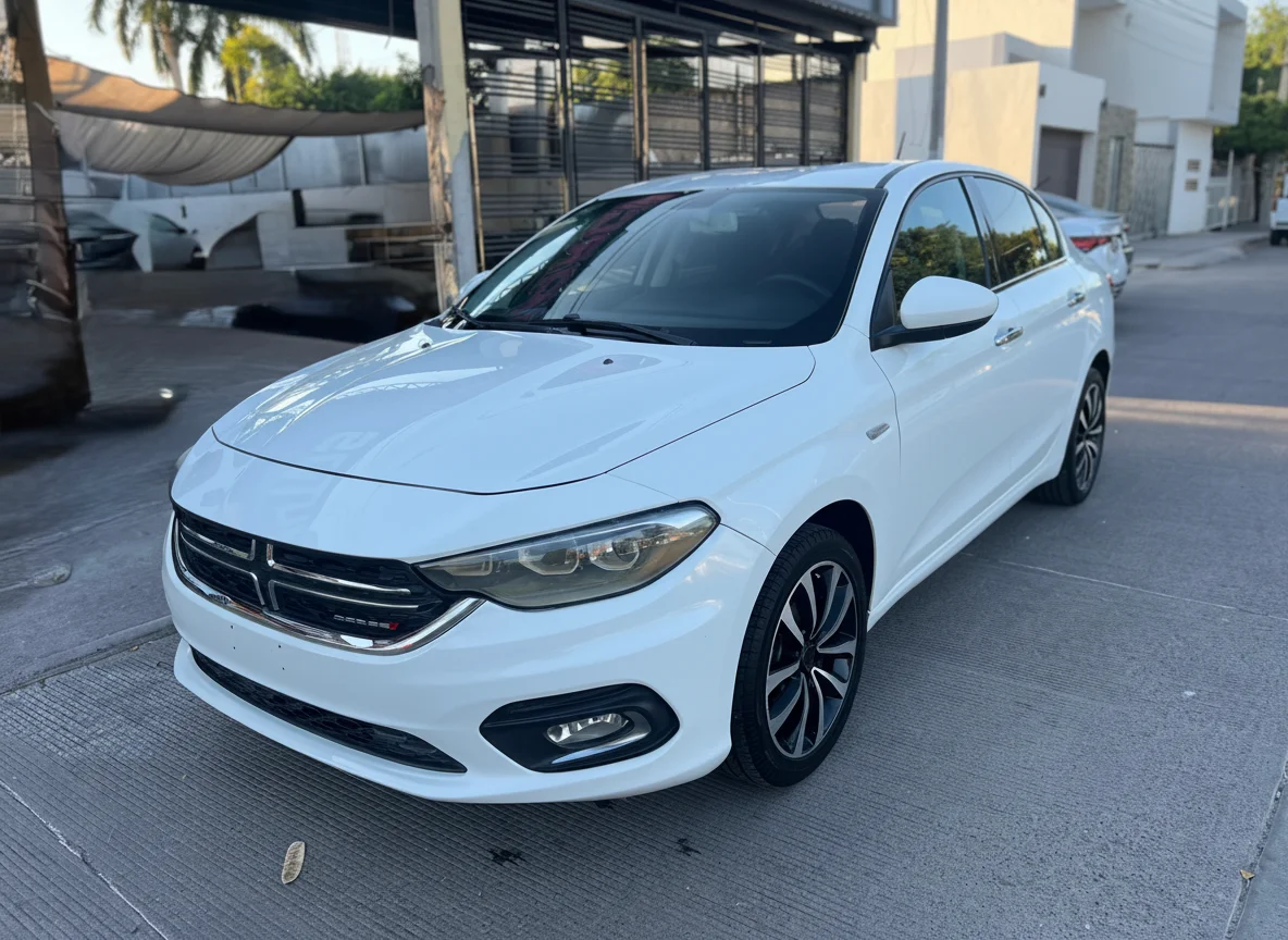 Autos seminuevos - Dodge Neon 2020