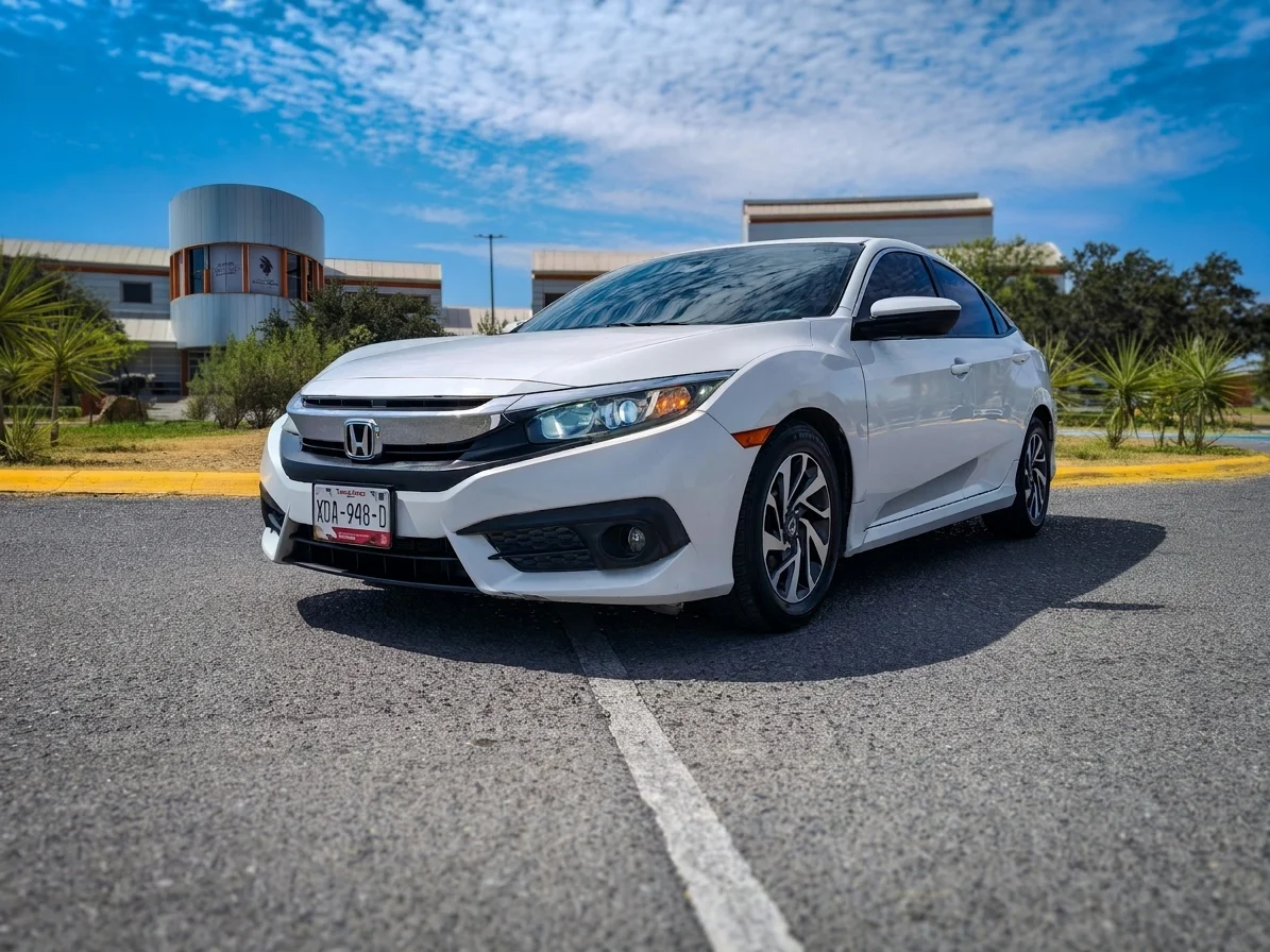 Autos seminuevos - Honda Civic 2018