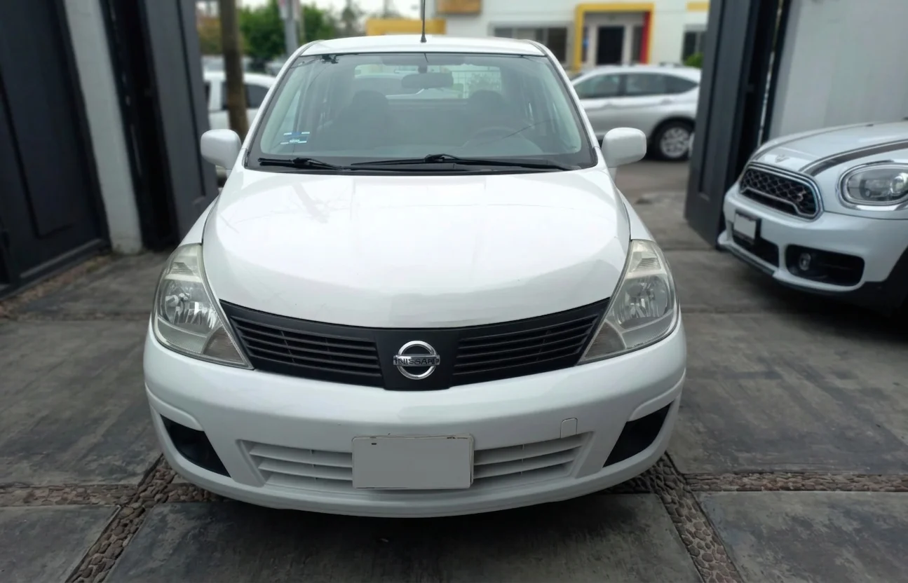 Autos seminuevos - Nissan Tiida 2018