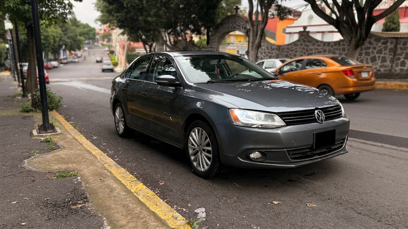 Autos seminuevos - Volkswagen Jetta 2013