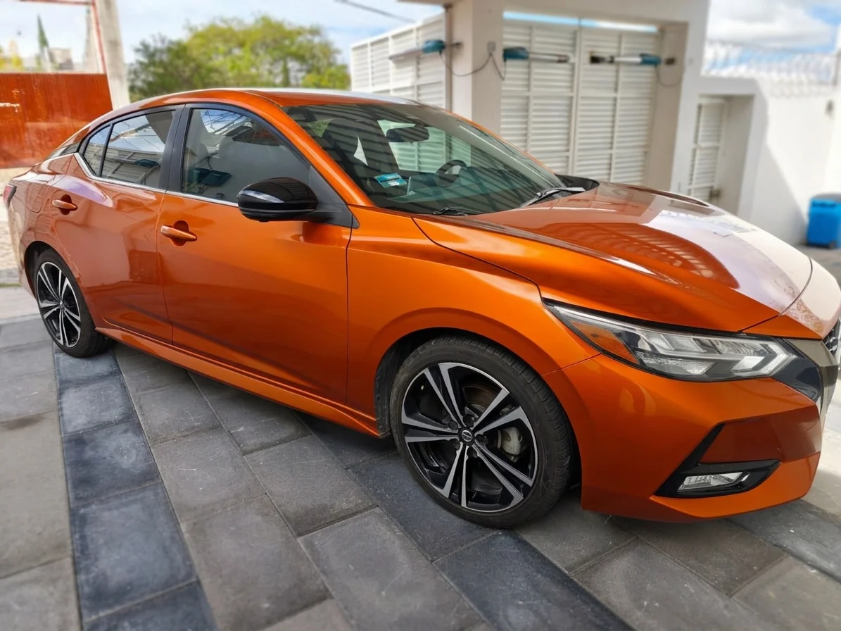 Autos seminuevos - Nissan Sentra 2020