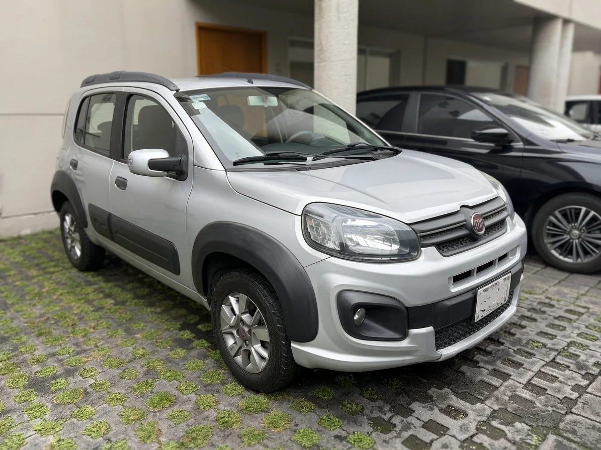 Autos seminuevos - Fiat Uno 2018