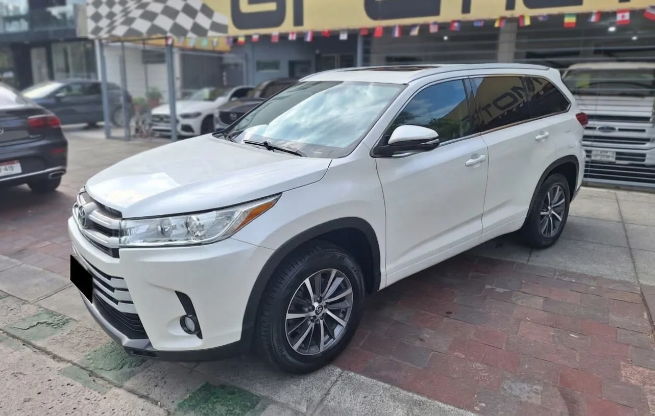Autos seminuevos - Toyota Highlander 2017