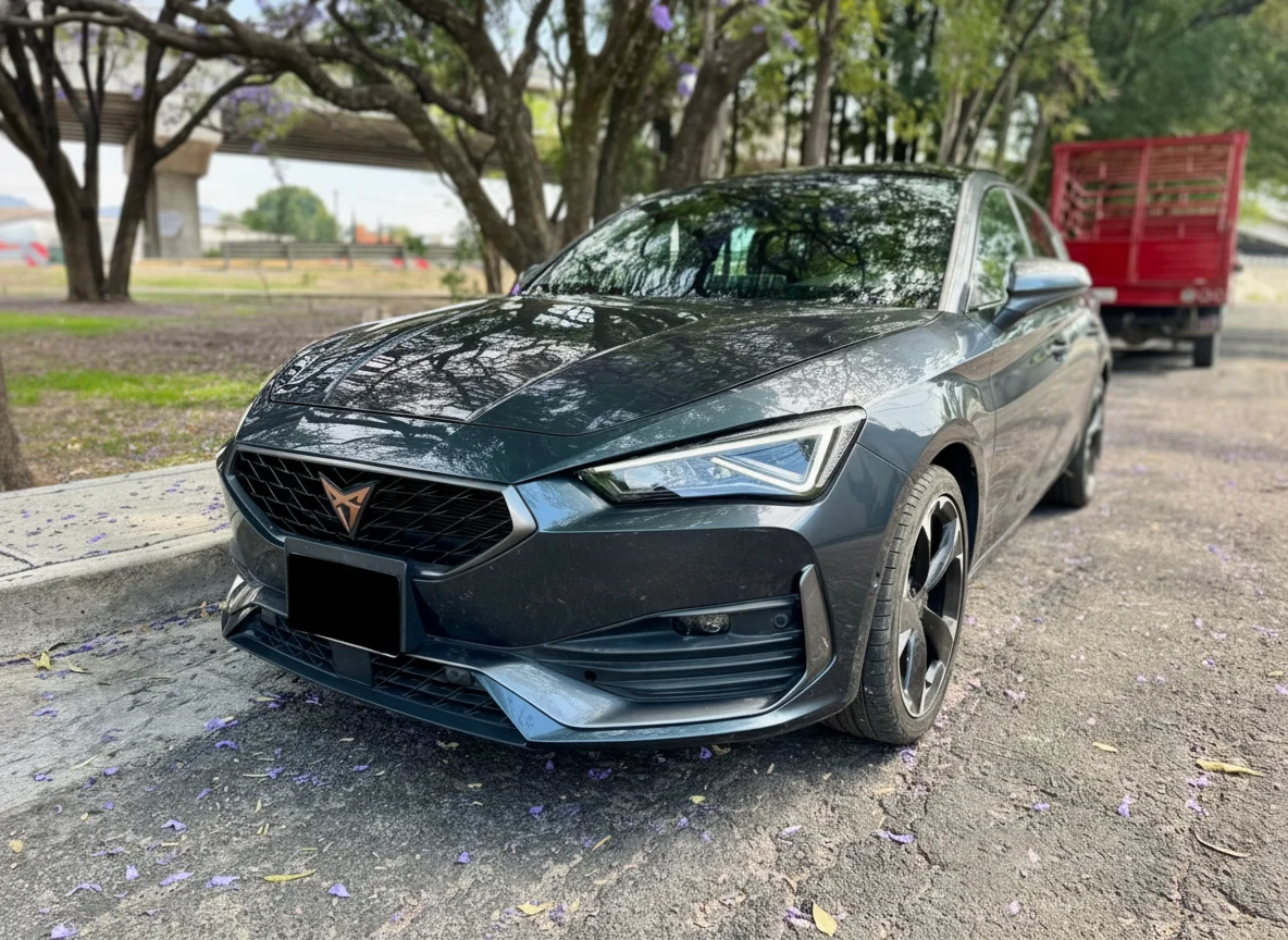 Autos seminuevos - Cupra Leon 2024