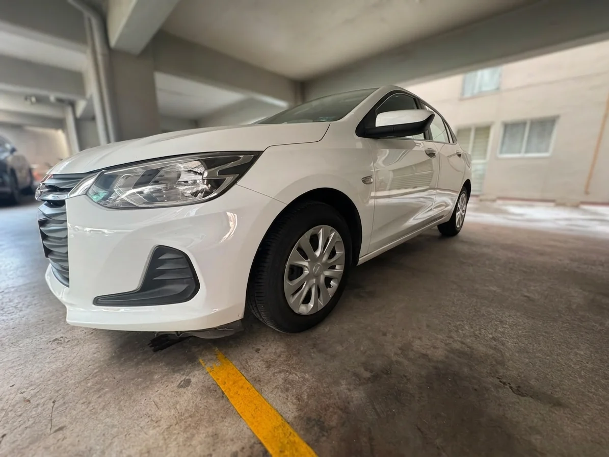 Autos seminuevos - Chevrolet Onix 2023