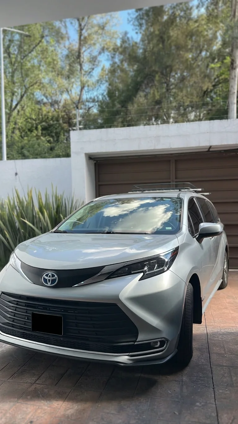 Autos seminuevos - Toyota Sienna 2021