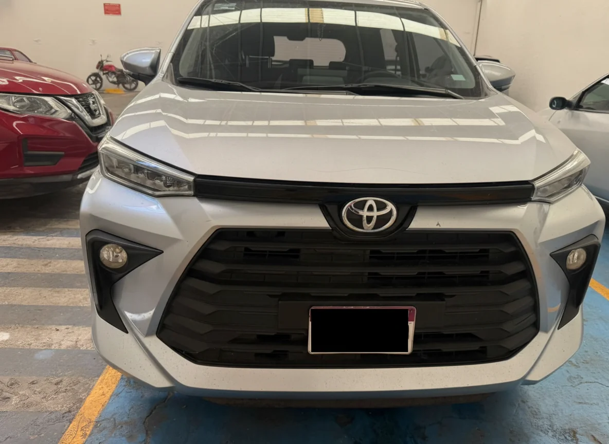 Autos seminuevos - Toyota Avanza 2023