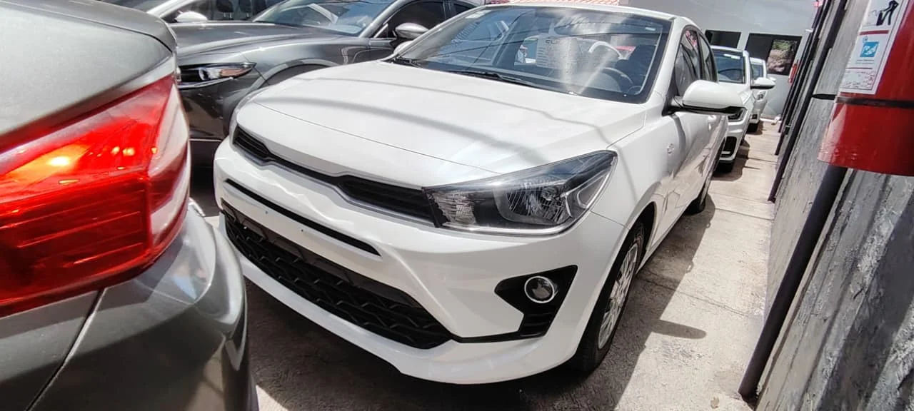 Autos seminuevos - Kia Rio 2023