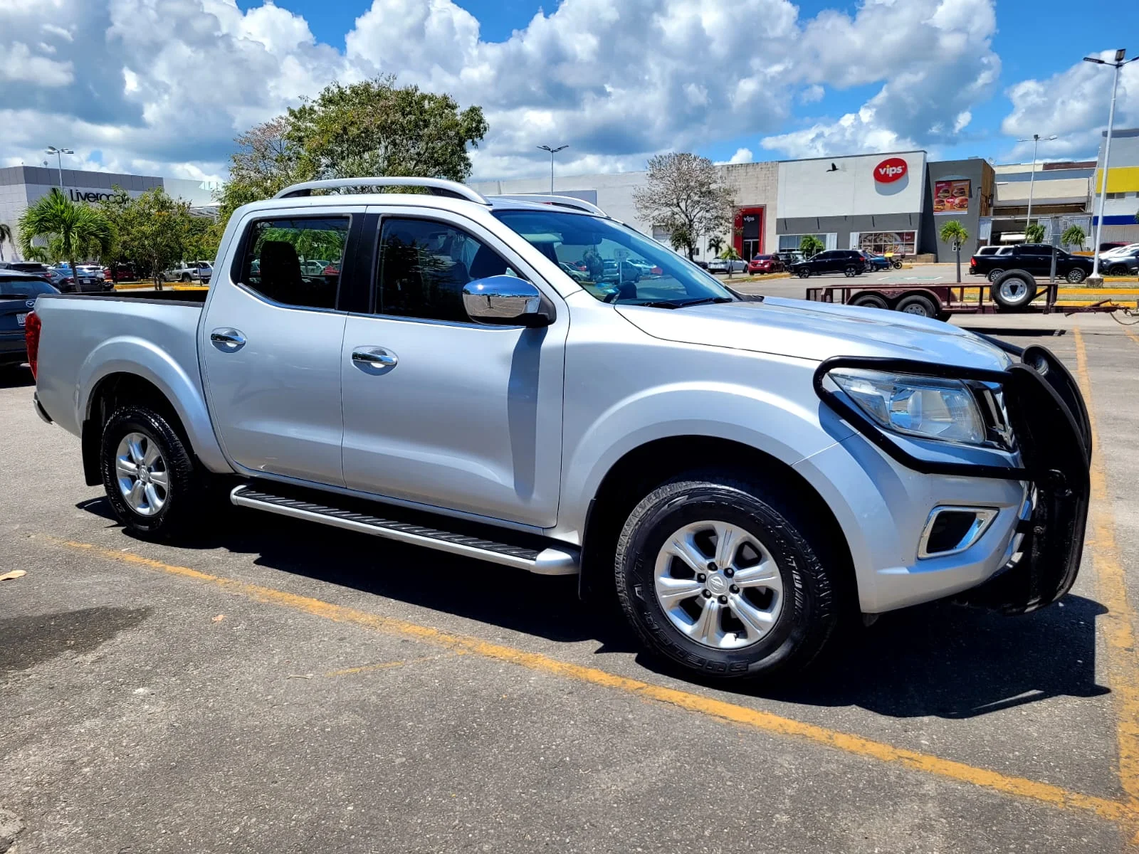 Autos seminuevos - Nissan Frontier 2020