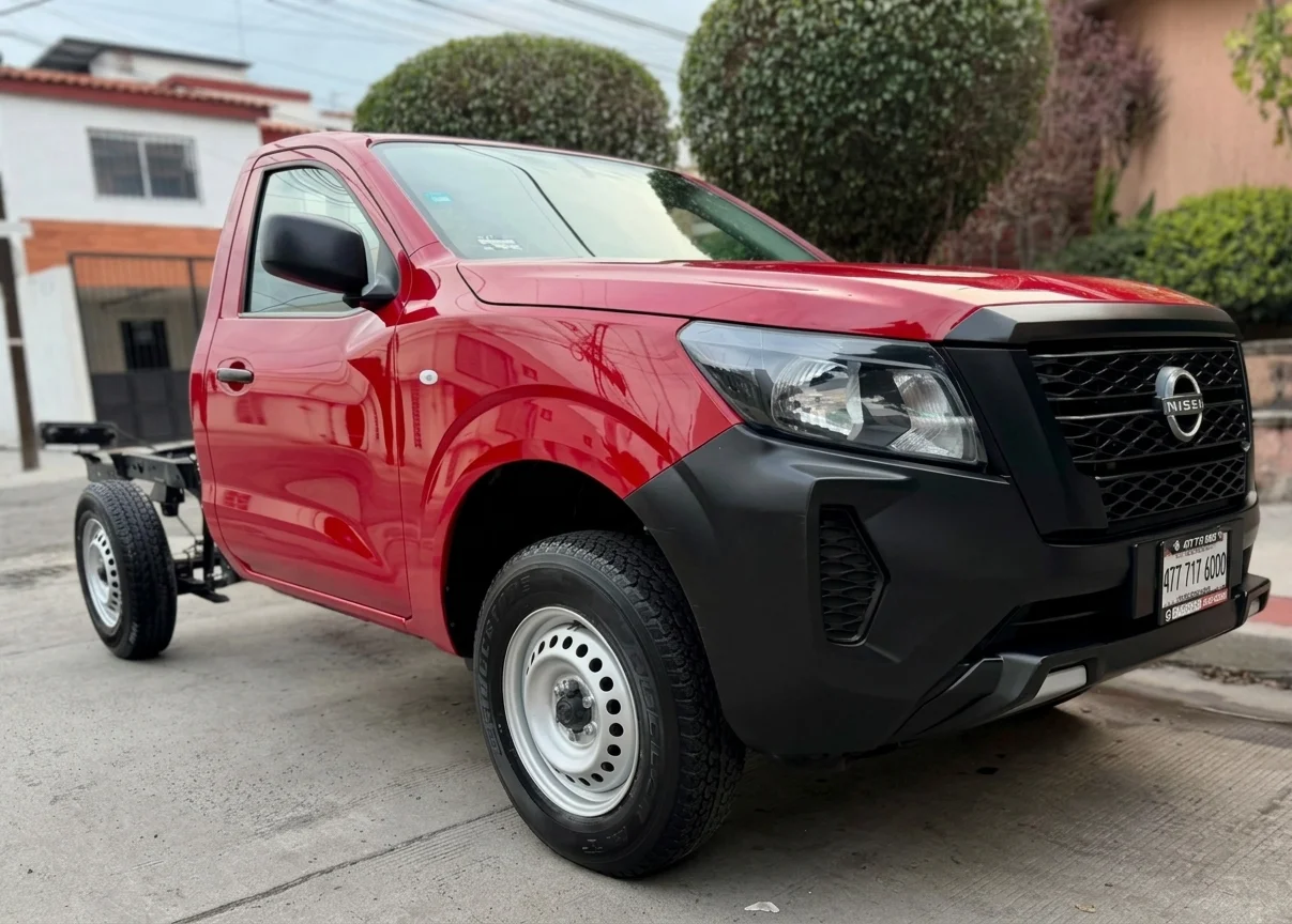 Autos seminuevos - Nissan Np300 2024