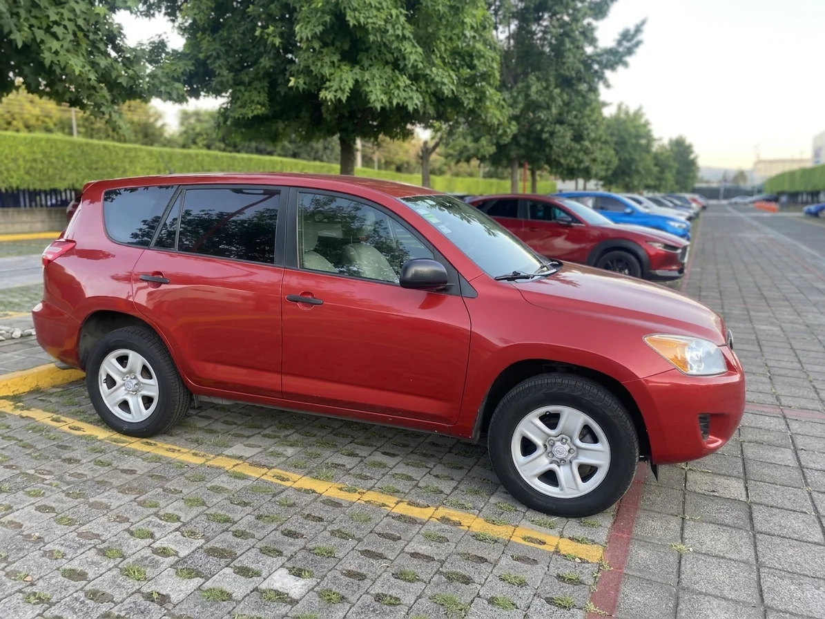 Autos seminuevos - Toyota Rav4 2011
