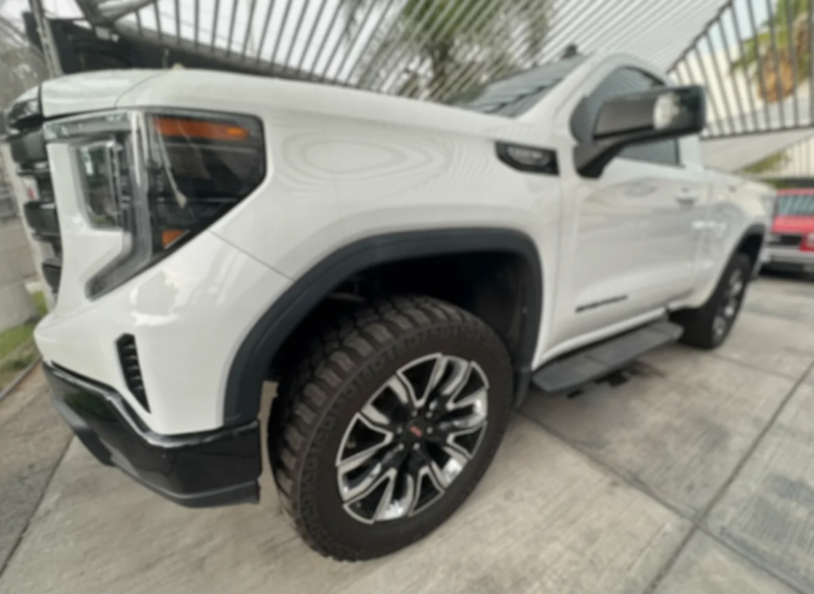 Autos seminuevos - Gmc Sierra 2023