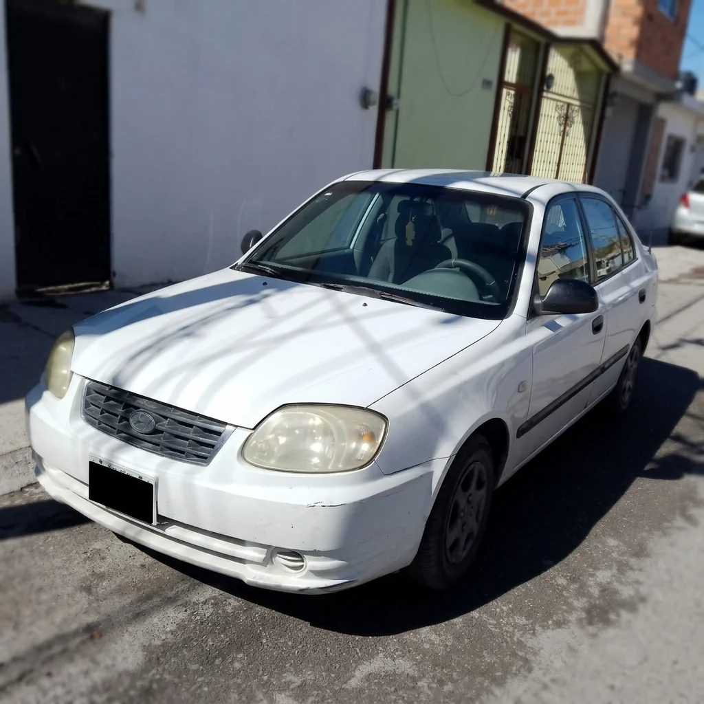 Autos seminuevos - Dodge Verna 2004
