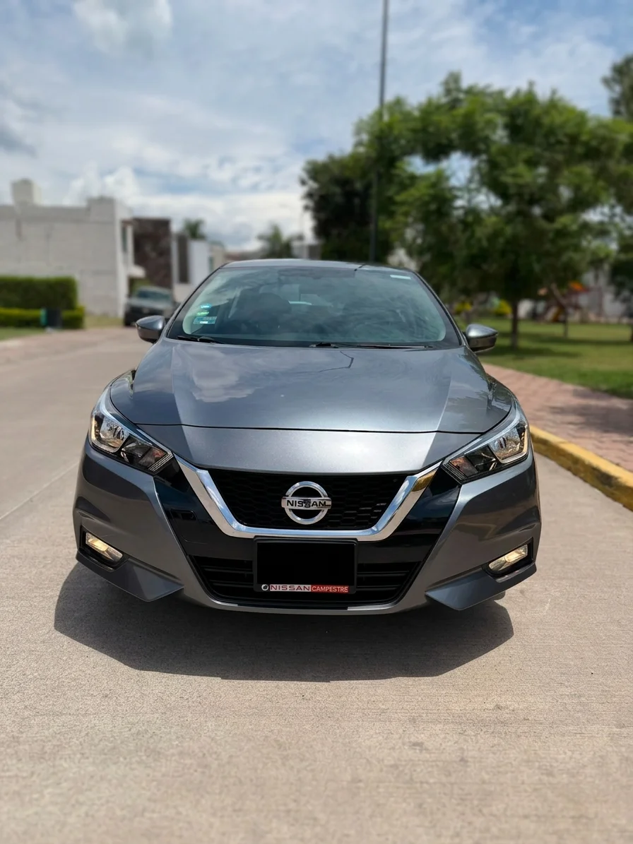 Autos seminuevos - Nissan Versa 2020
