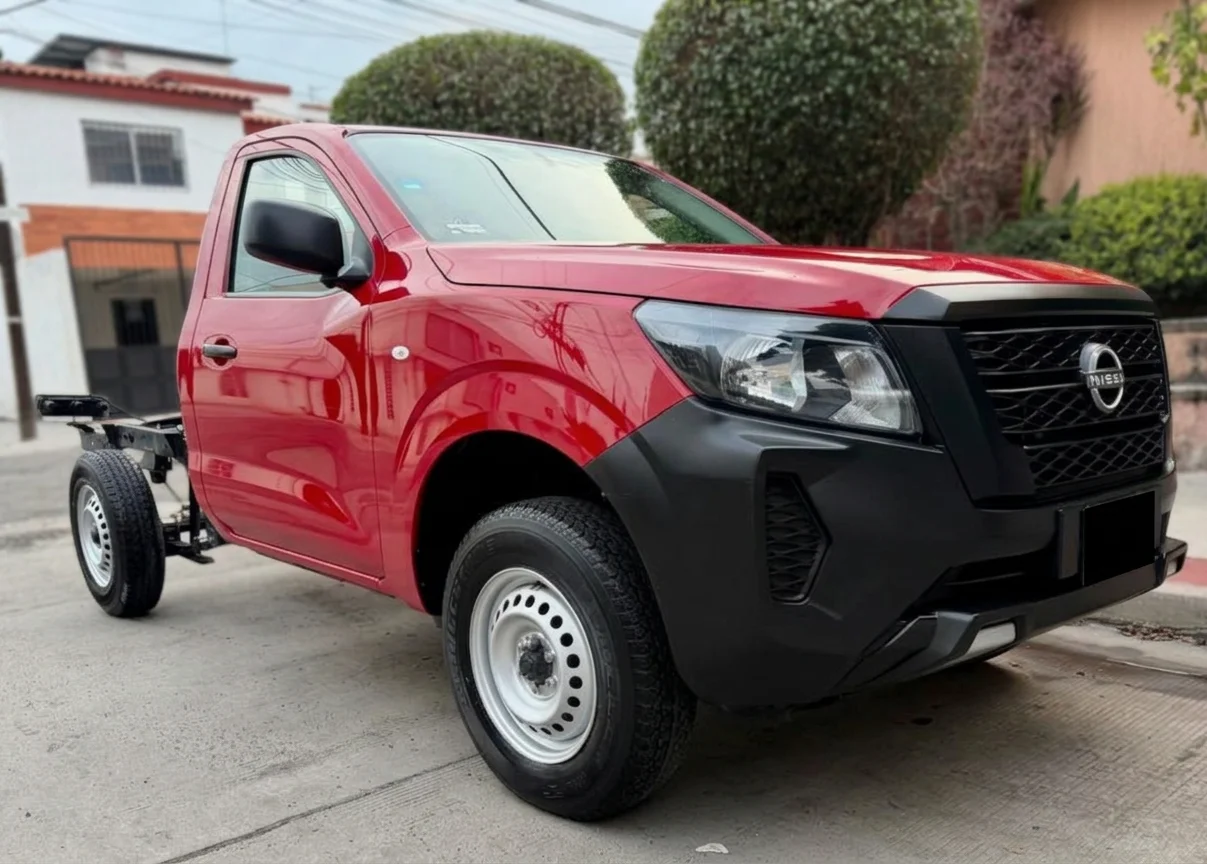 Autos seminuevos - Nissan Np300 2024