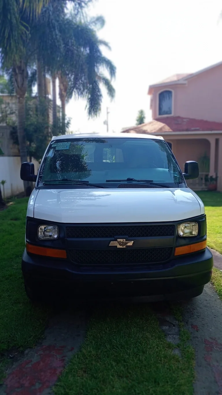 Autos seminuevos - Chevrolet Express-van 2018