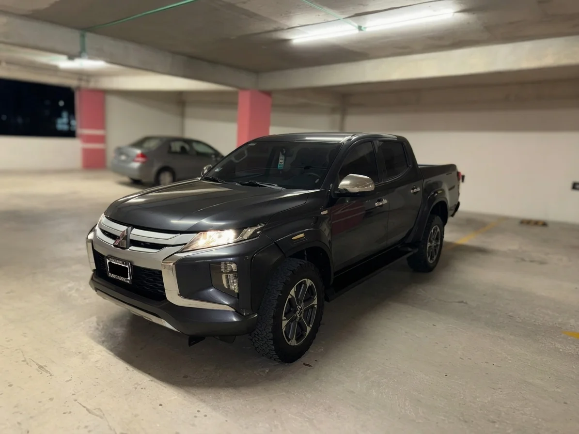 Autos seminuevos - Mitsubishi L200 2024