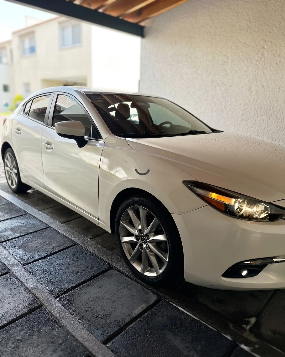 Autos seminuevos - Mazda 3 2018