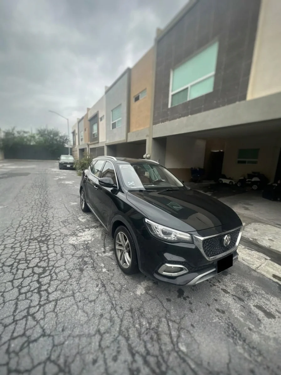 Autos seminuevos - Mg Hs 2022