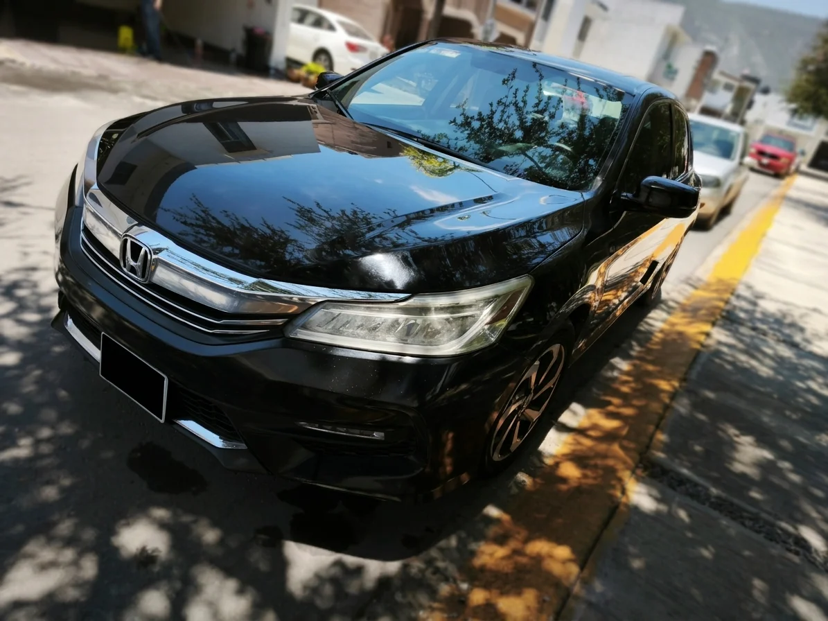 Autos seminuevos - Honda Accord 2017