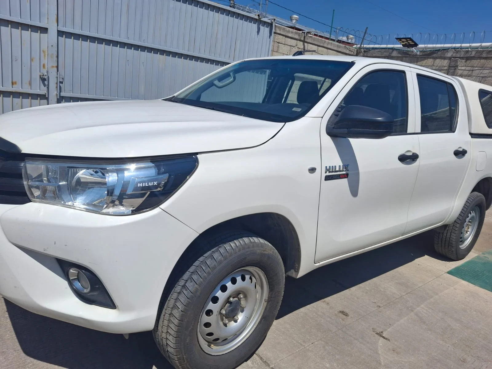 Autos seminuevos - Toyota Hilux 2021