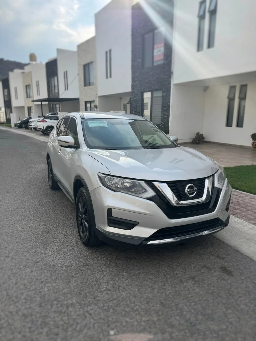 Autos seminuevos - Nissan X-trail 2019
