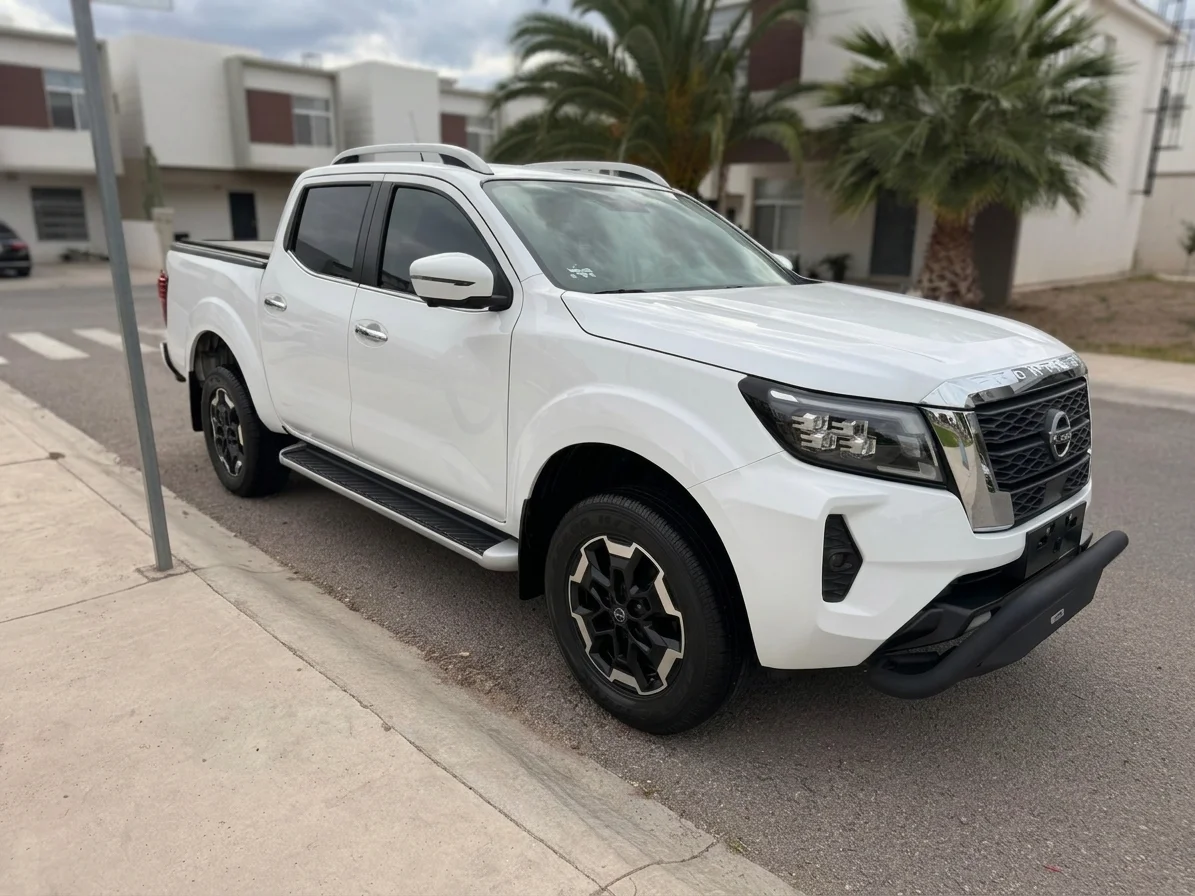 Autos seminuevos - Nissan Frontier 2024