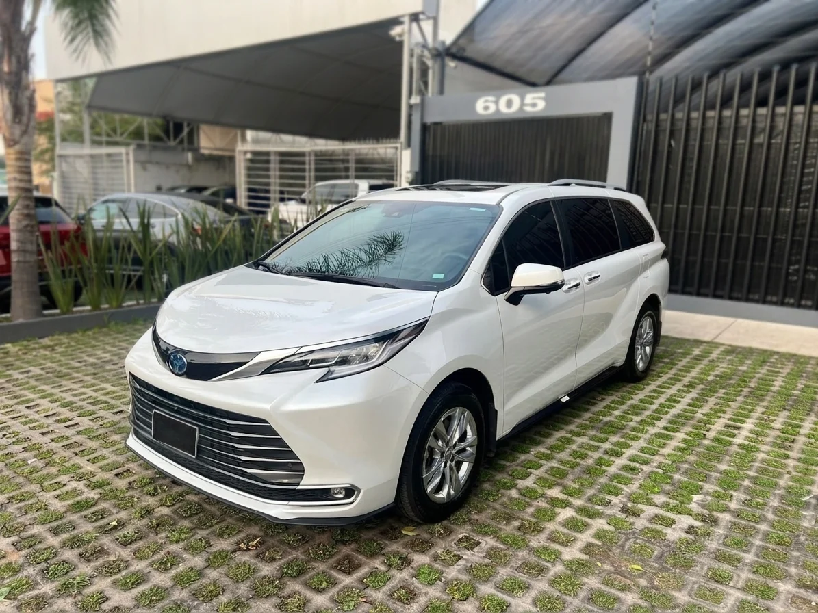 Autos seminuevos - Toyota Sienna 2025