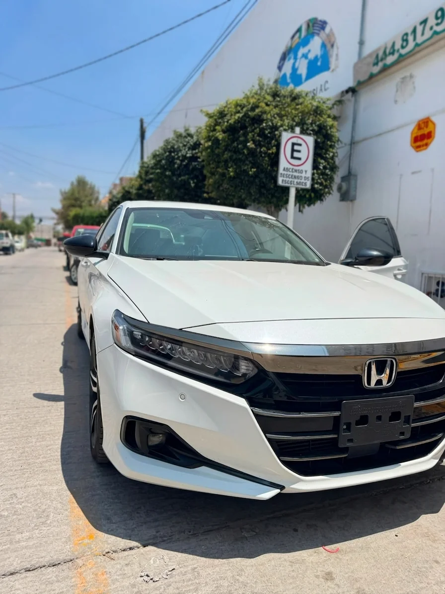 Autos seminuevos - Honda Accord 2022