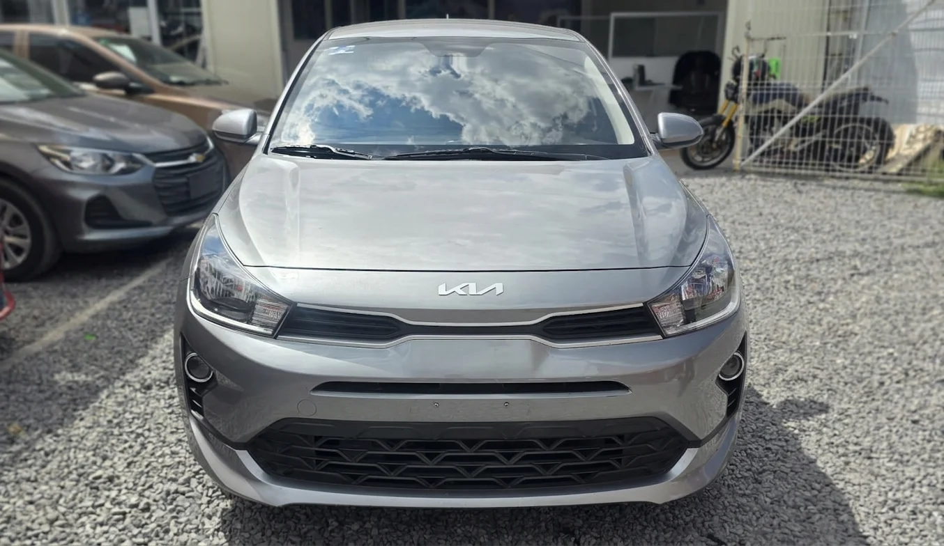 Autos seminuevos - Kia Rio 2023