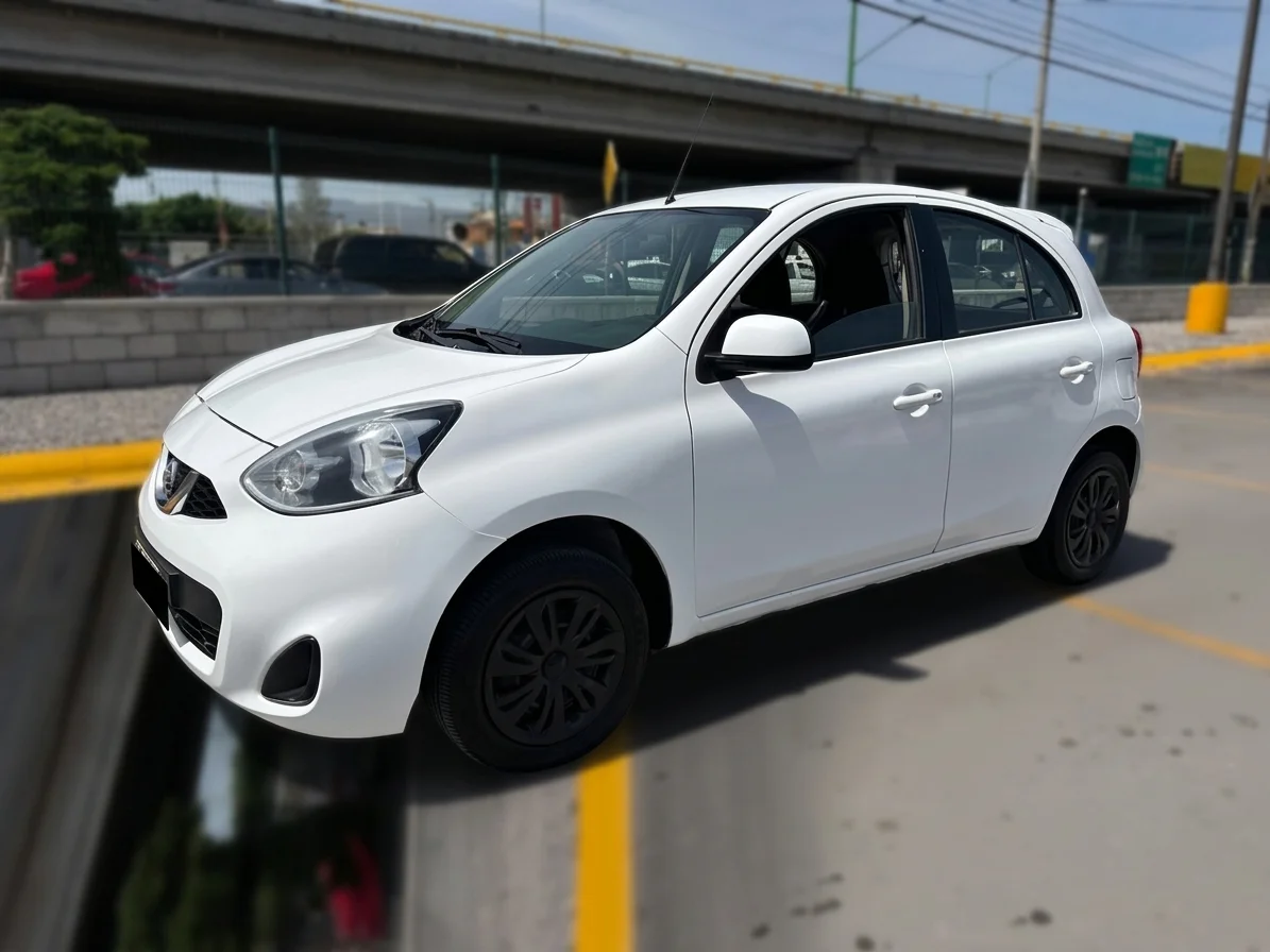 Autos seminuevos - Nissan March 2018