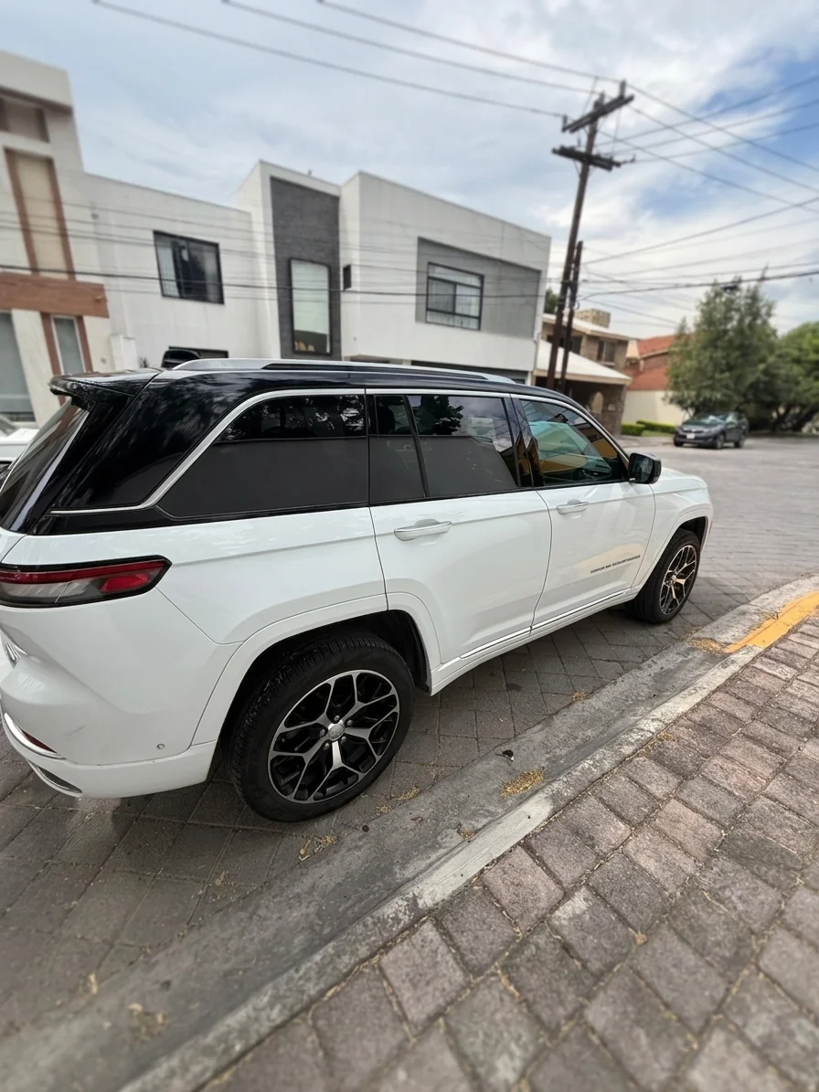 Autos seminuevos - Jeep Grand-cherokee 2023
