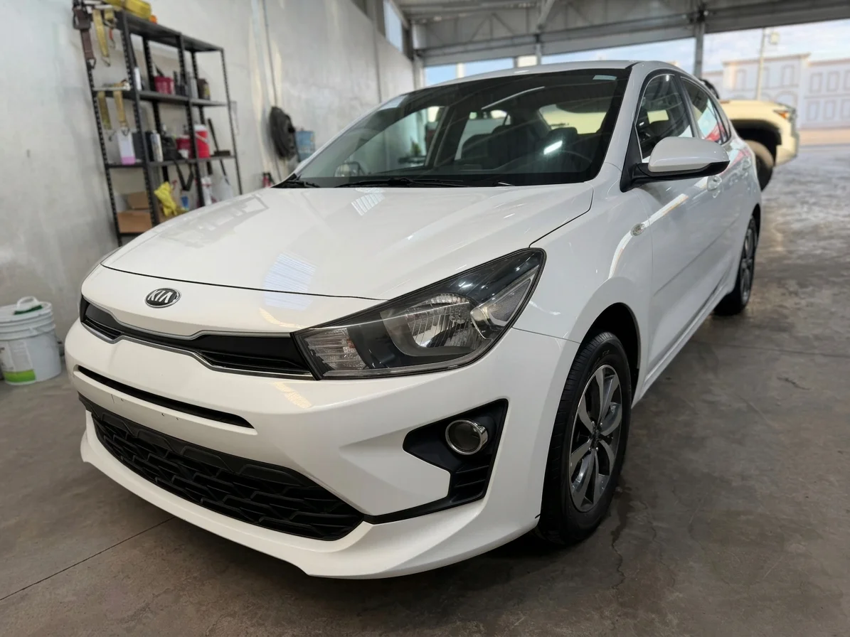 Autos seminuevos - Kia Rio 2021