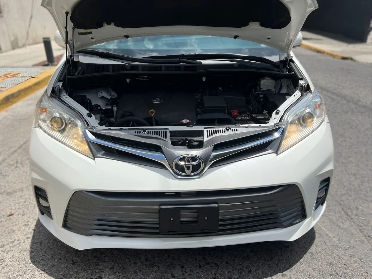 Autos seminuevos - Toyota Sienna 2019