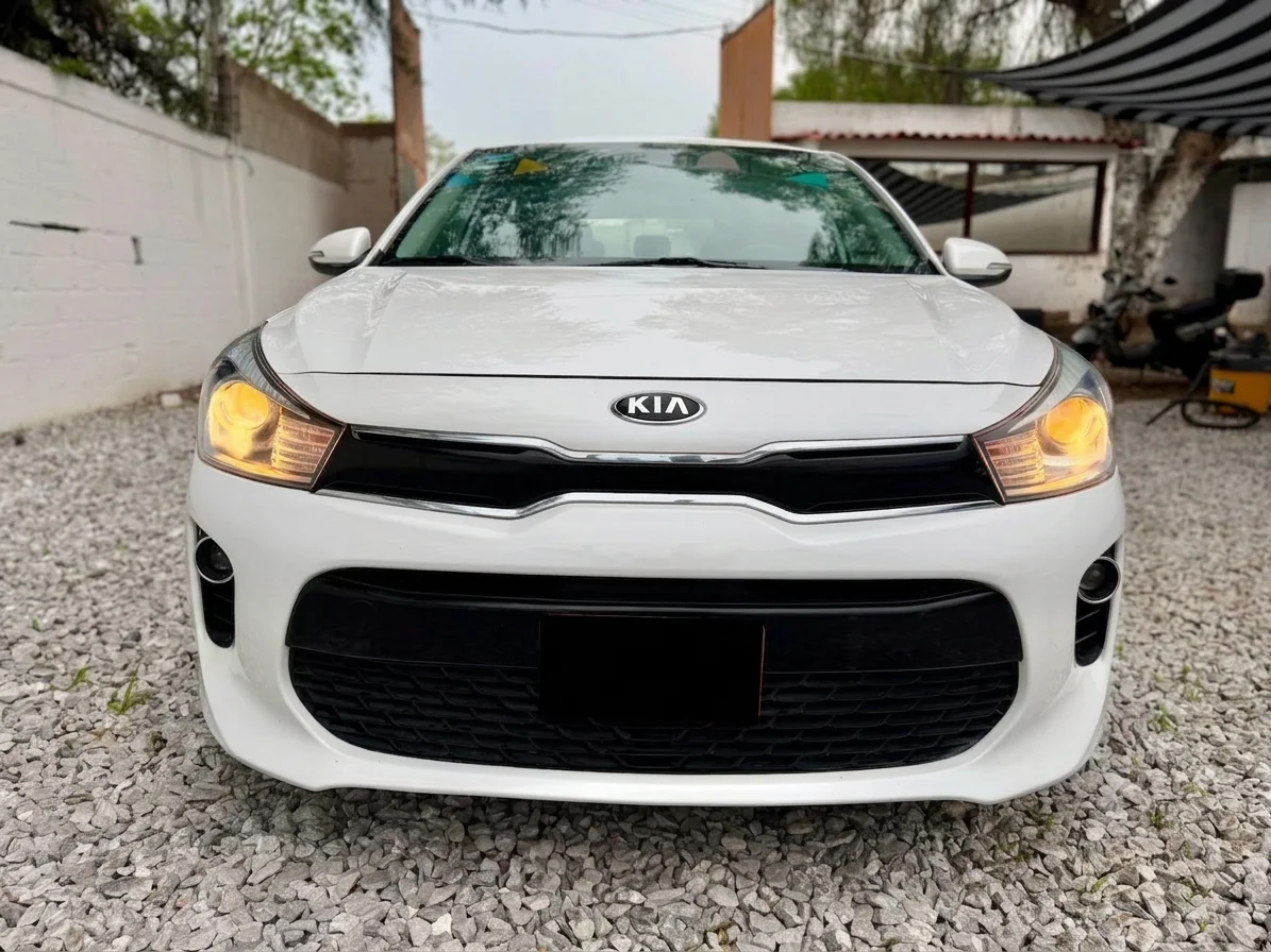 Autos seminuevos - Kia Rio 2020