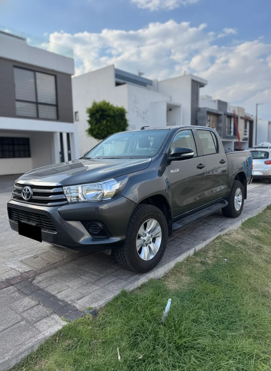 Autos seminuevos - Toyota Hilux 2017
