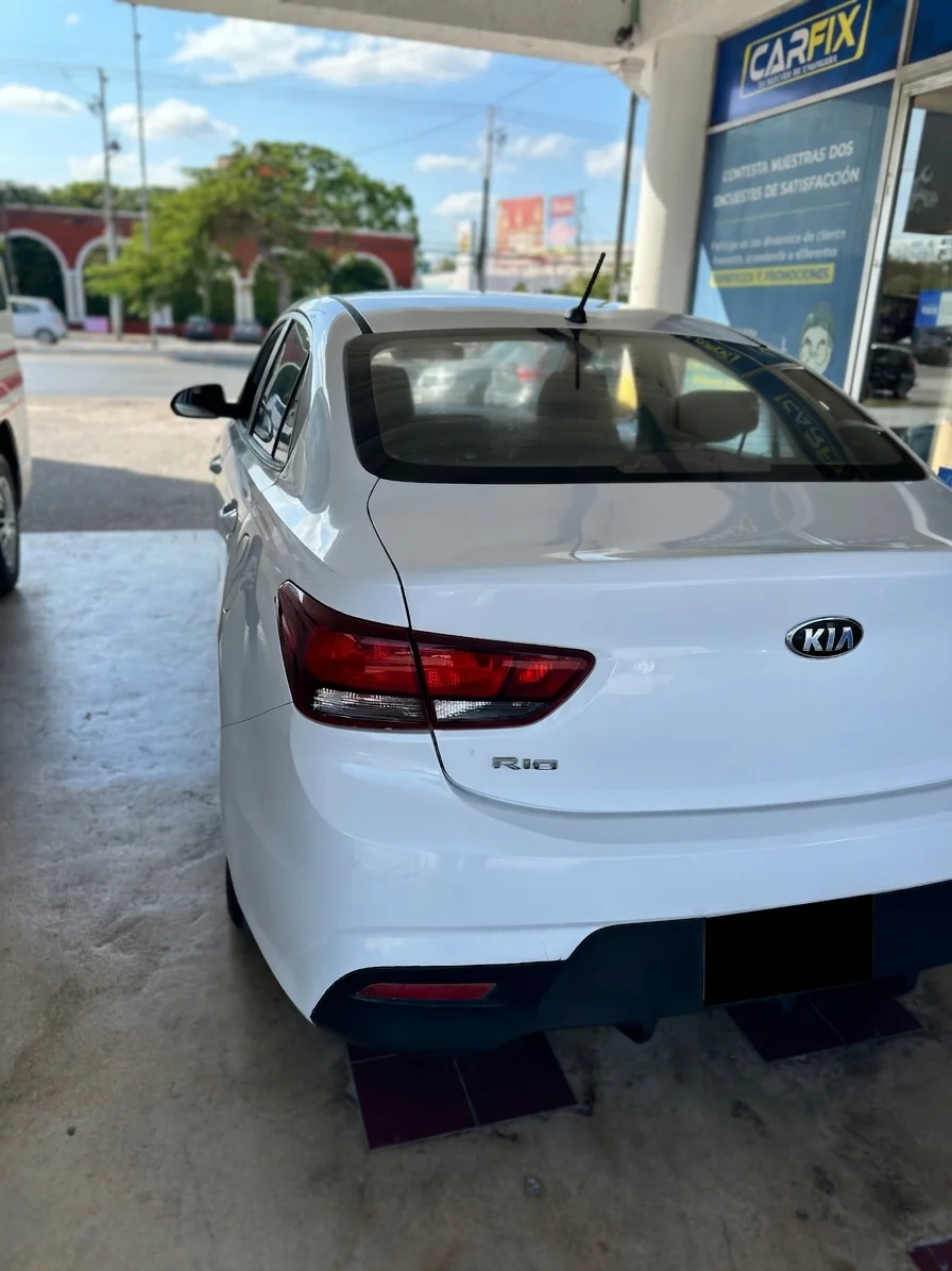 Autos seminuevos - Kia Rio 2020
