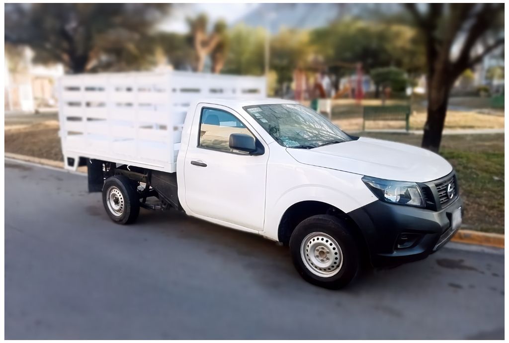 Autos seminuevos - Nissan Np300 2020